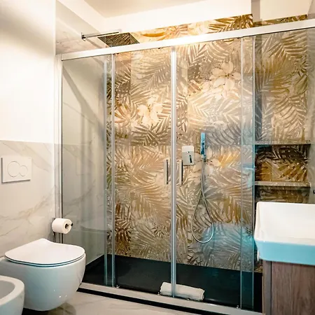 Mantovani Apartament-in The Heart Of * Комо